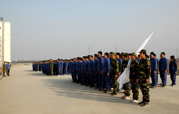 凯发k82011年新员工军训落下帷幕