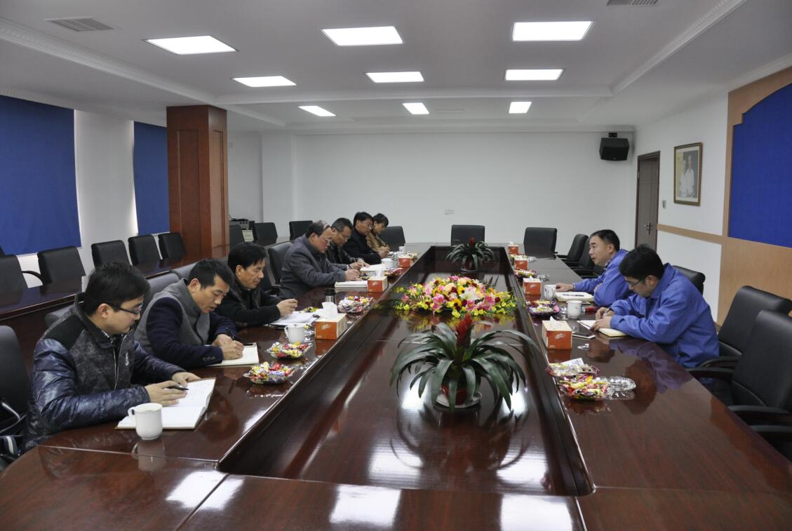 2017年2月9日，，，，，，，常州市经信委副主任张志强一行来凯发k8电缆调研