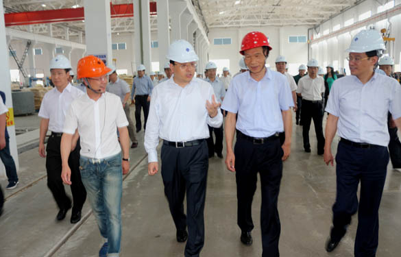 常州市市长费高云一行来凯发k8电缆督查西厂区三期项目建设情形