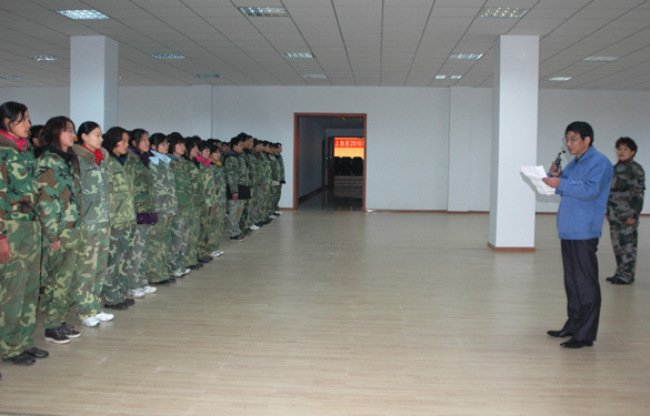 凯发k8新员工军训落下帷幕