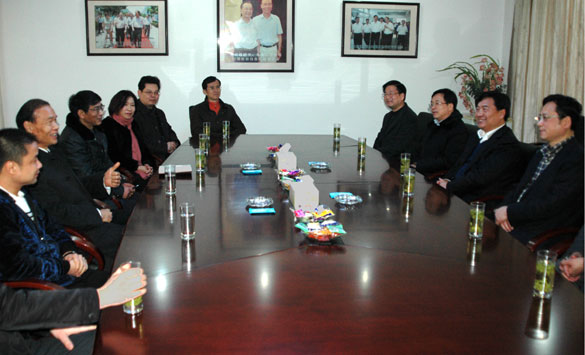 溧阳市委书记盛建良一行来凯发k8集团走访慰问